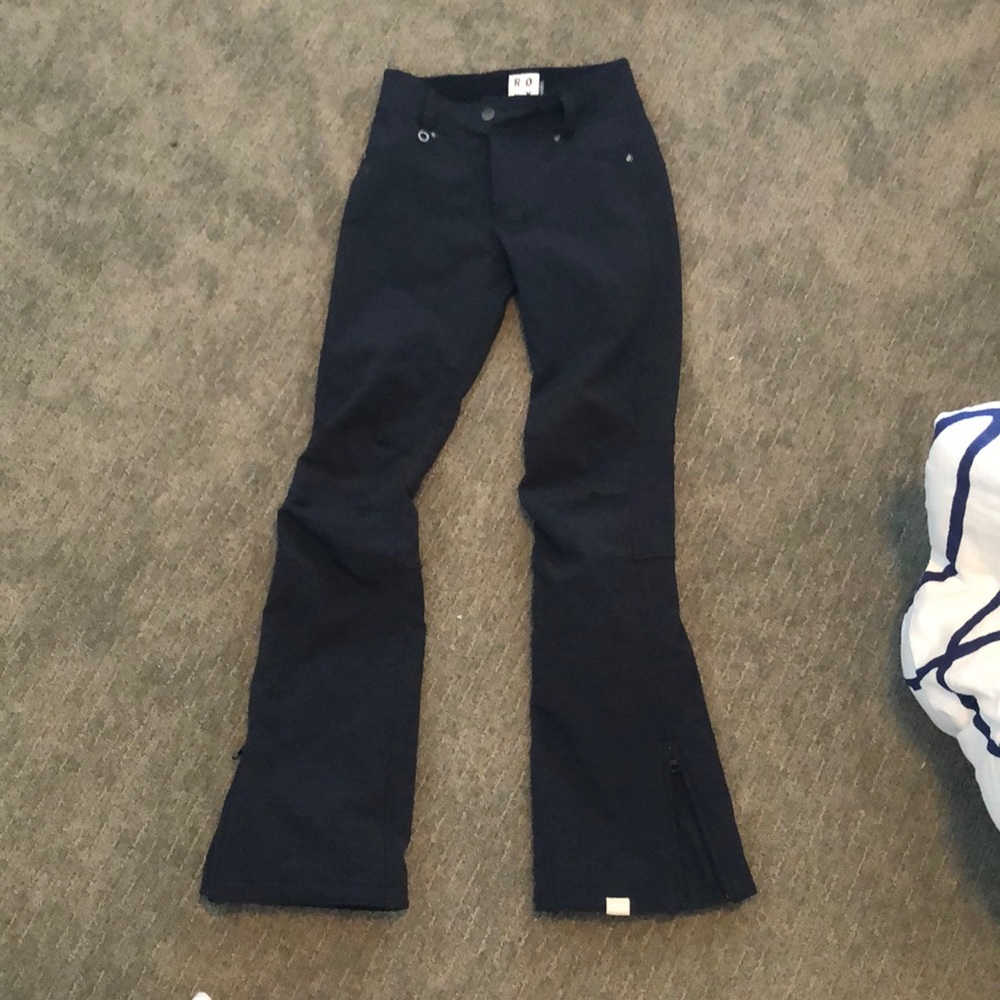 Brand new Roxy snow/ski Pants!